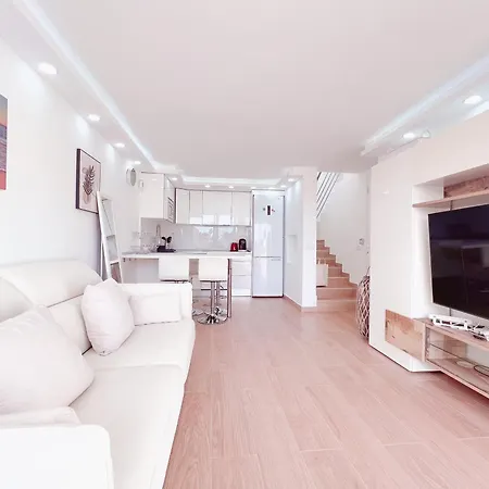 Lägenhet Ocean View! Parque Americas! Heated Pool, Ac! La05 *